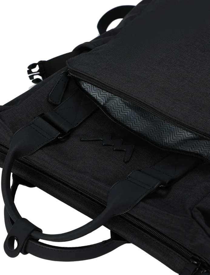 Lien Black
