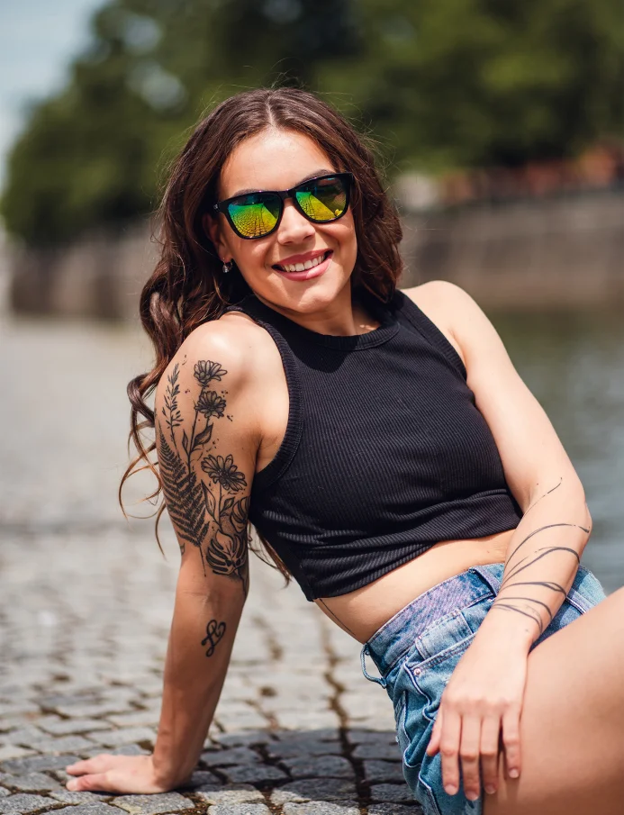 Tilly  Rainbow Black