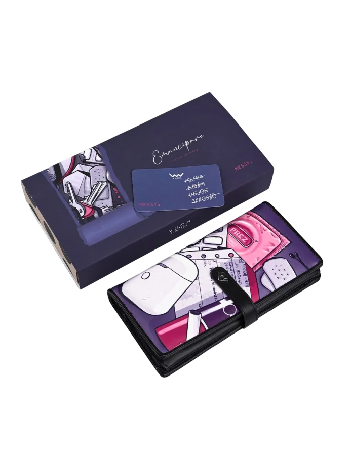 Messy wallet