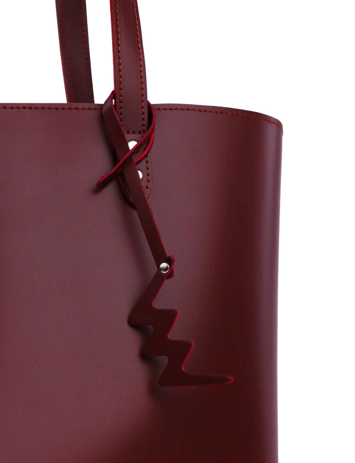 Ysmael Wine Red
