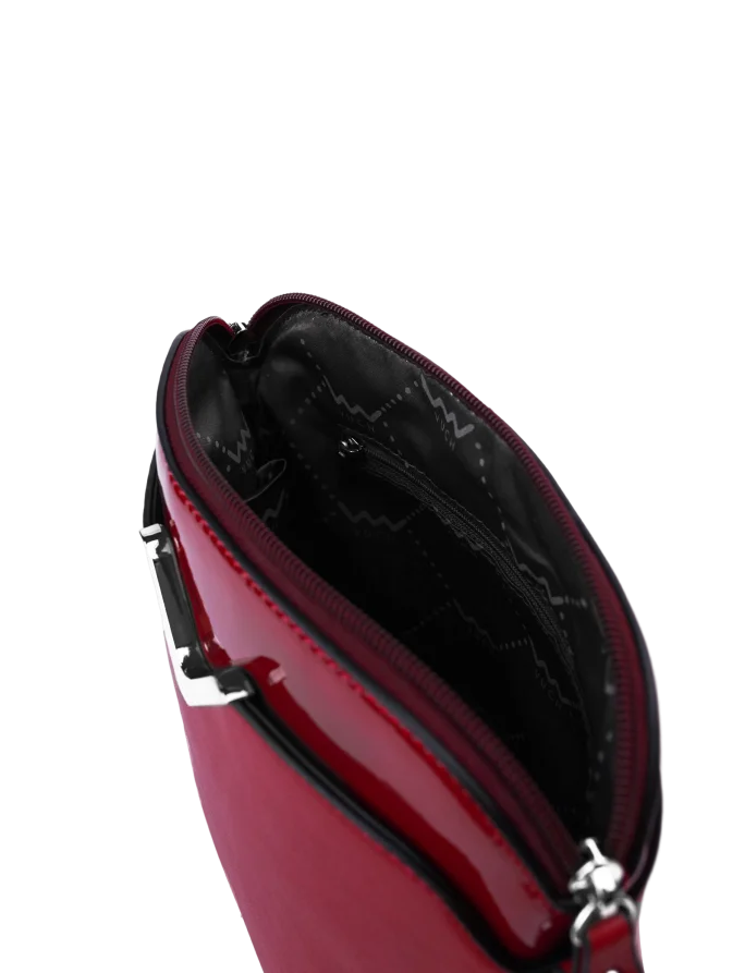 Fossy Smooth Red