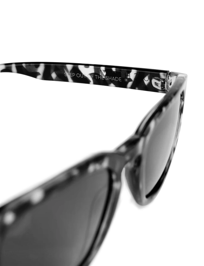 Elea Design Black