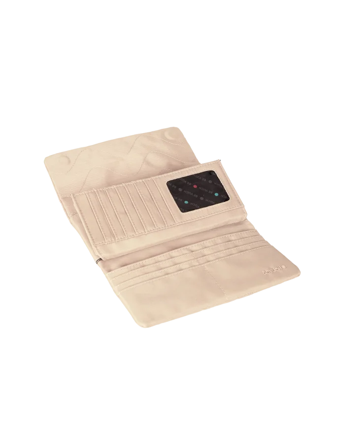 Guus Beige