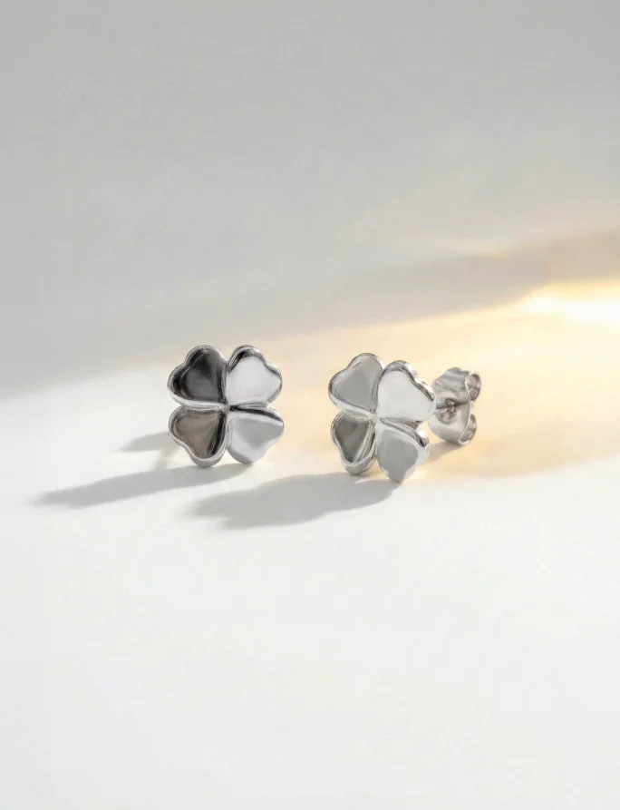 Uhani Fouria Silver