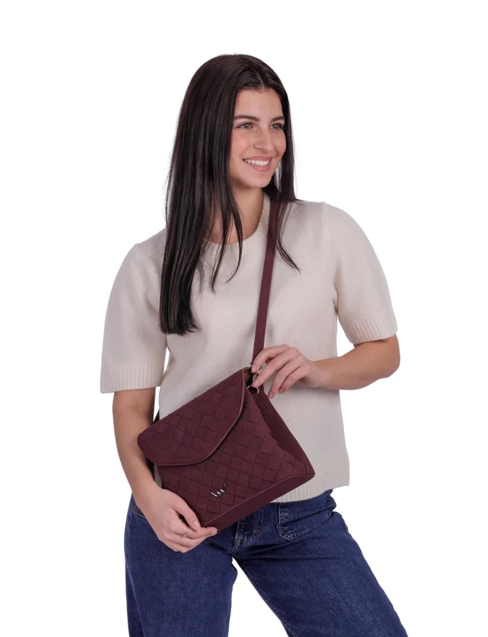 Byrsa Intrecciato Wine Red