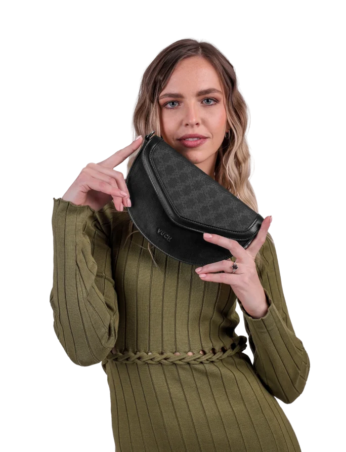 Tricia MN Black
