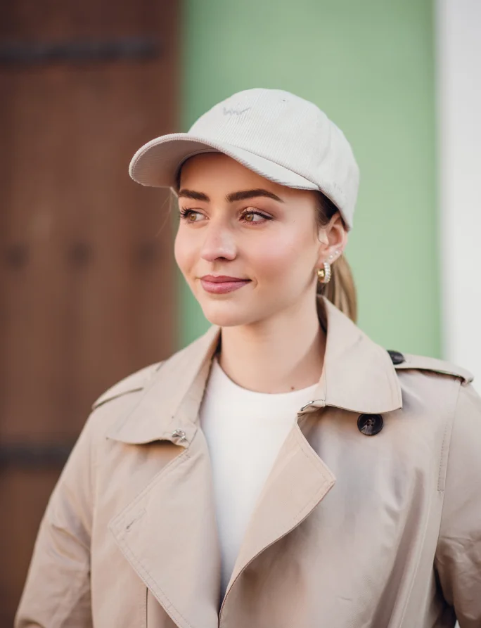 Alora Off White