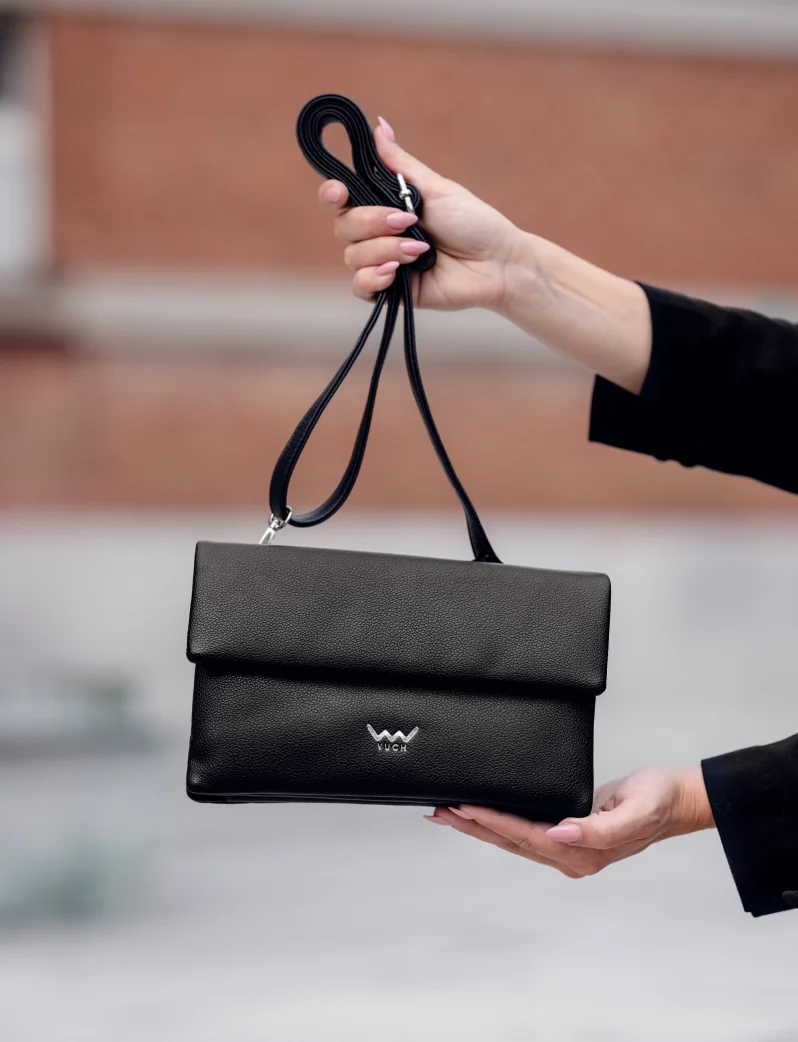 Yella Chic Black