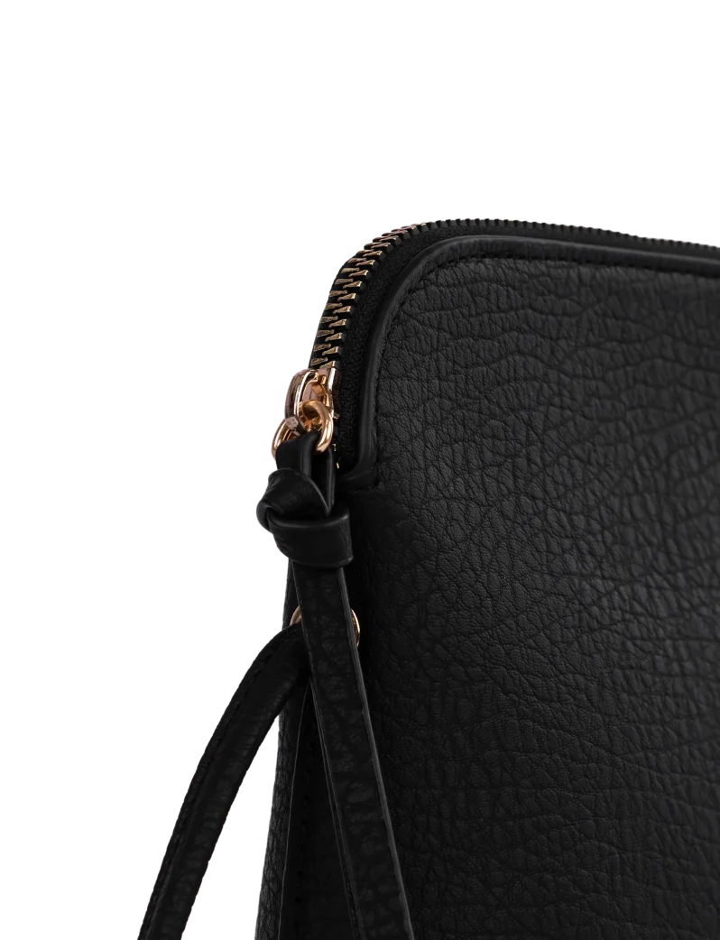 Essel Black