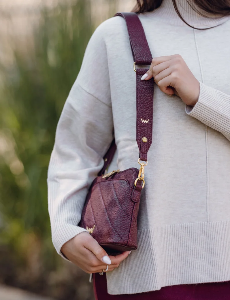 Fossy Belle Wine Red