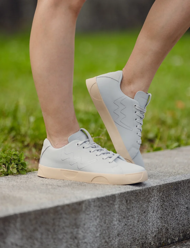Dotty Classic Grey